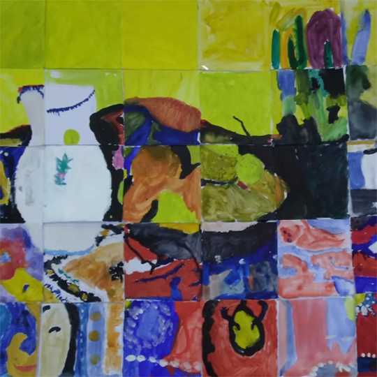 Musikvideo zum Kindergeburtstag Viele Kinder werden gefilmt, wie sie tanzen